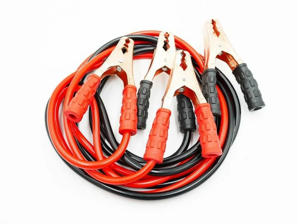 Jak podłączyć kable rozruchowe do ciężarówki bez ryzyka uszkodzeń